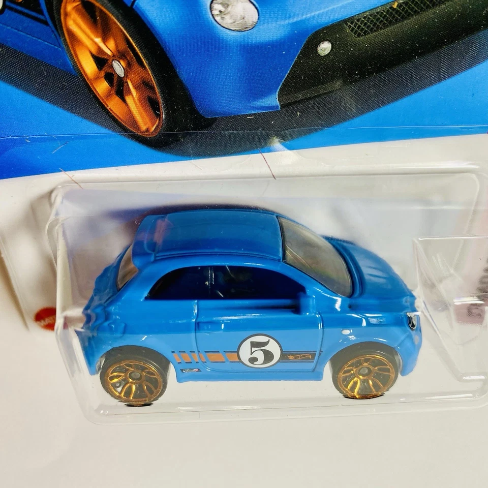 Tarjeta larga Hot Wheels 1:64 Fiat 500e compacta Kings azul franqueo gratuito Foto 3 de 4