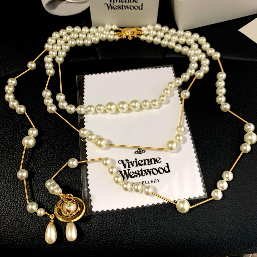 Vivienne Westwood ブロークンパール　ネックレス　ゴールド Vivienne Westwood Necklace 3-Strand Pearls Broken Long Orb Gold IN