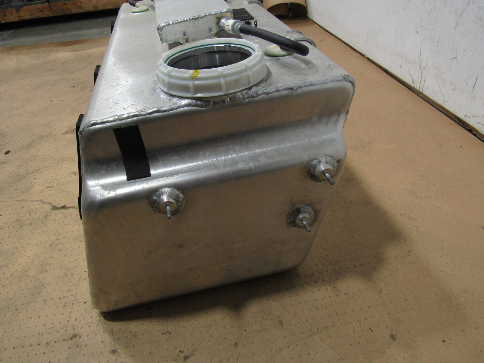 02-06 Maserati Coupe GT 2004 Fuel Gas Canister Reservoir Tank ;