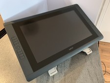 Wacom Cintiq 22HD Interactive Creative Pen Display DTK2200