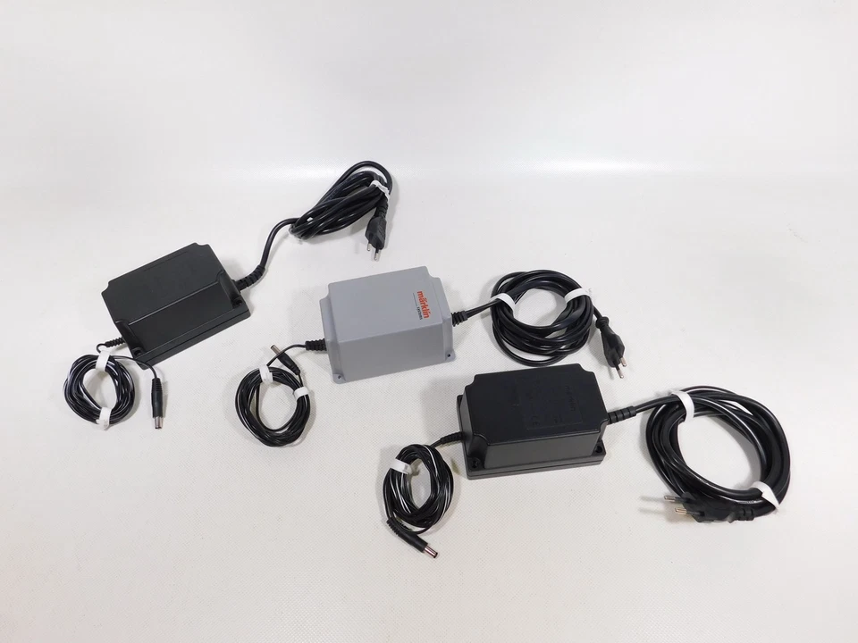 3X Märklin H0 DC Transformador Trafo 230 V 18 VA 66181 66191 SG/Mint #DM734-4 - Imagen 2 de 4