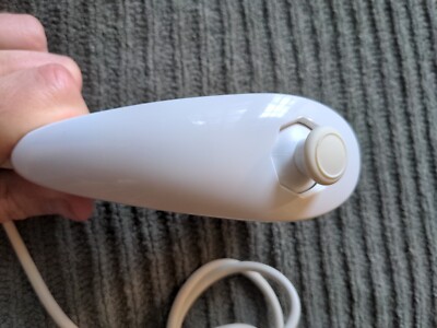 Nintendo Wii Nunchuck Controller Wii Nunchucks Remotes WHITE - acn