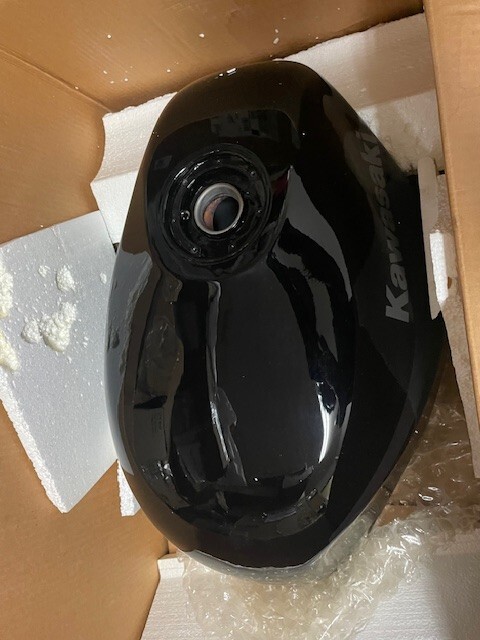 Kawasaki zx6 gas tank black and gray | eBay Kawasaki zx6 gas tank black and gray | eBay