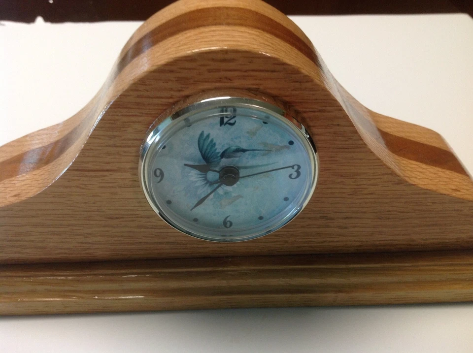 Reloj Estante Escritorio Roble Colibrí Madera Hecho a Mano Foto 2 de 4