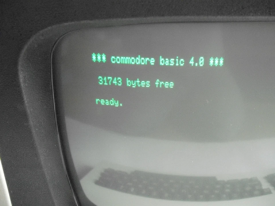 Commodore PET/CBM, Model 8032-32B + BASIC V4   Very good condition! - Bild 2 von 4