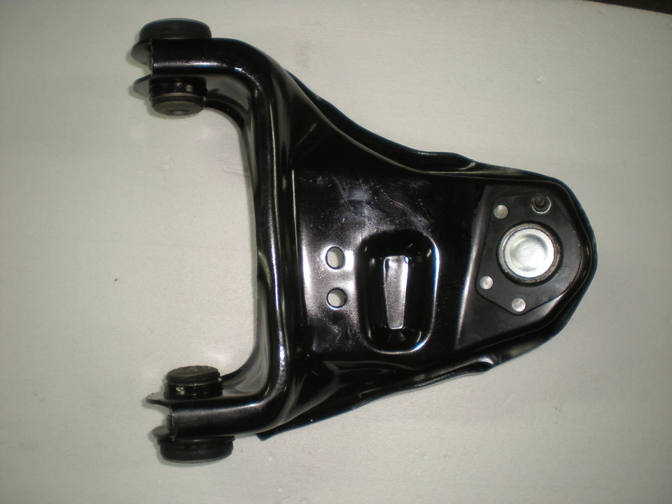 ¡NUEVO! Brazo de control delantero superior derecho pasajero para Chevrolet S10 Blazer GMC Sonoma Foto 2 de 4