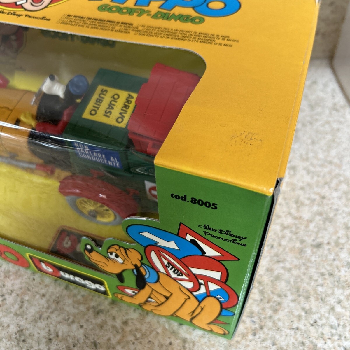 Burago 8005 Walt Disney 1:18 Pippo Goofy Vintage Die Cast