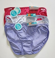 3 Vanity Fair Illumination Bikini Panty Multi 18108 Sz 7/L - NWT