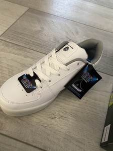 sketchers led shoes