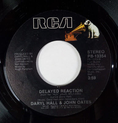 DARYL HALL & JOHN OATES: Delayed Reaction / Maneater RCA RECORDS Single 45 RPM