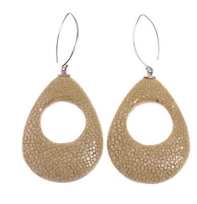 Rochenleder Ohrringe Teardrop Calar Beige Polished Ohrringe 925 Sterling Silver