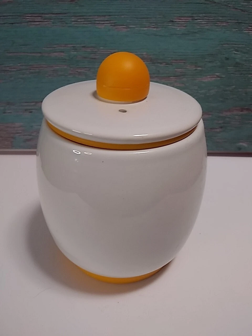 Egg Tastic Eggy Ceramic Microwave Egg Cooker Scrambled Poached Dishwasher Safe
Opens in a new window