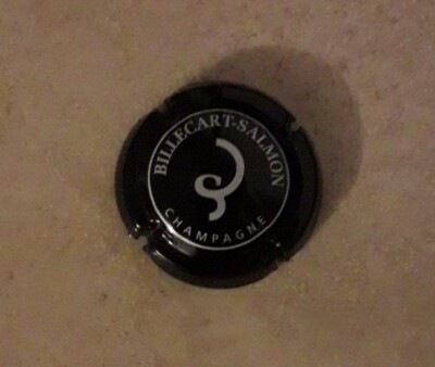 Champagne Capsule Billecart Salmon Brut Black Written in White 