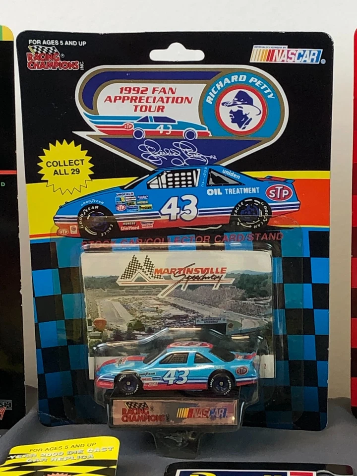 1:64 Diecast Collection 10 Dif RACE CARS NASCAR JOHN DEERE RICHARD PETTY/GORDON+ - Image 3 of 4