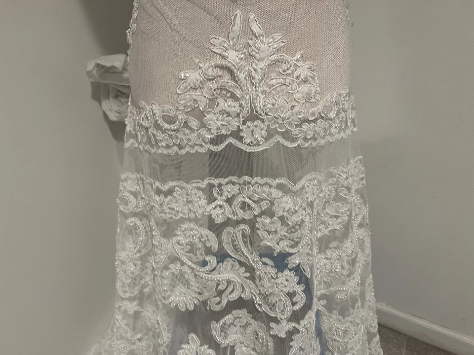 Tela de encaje nupcial bordado con cordón lentejuelas con cuentas blanco roto 50” ancho 1 yarda Foto 3 de 4