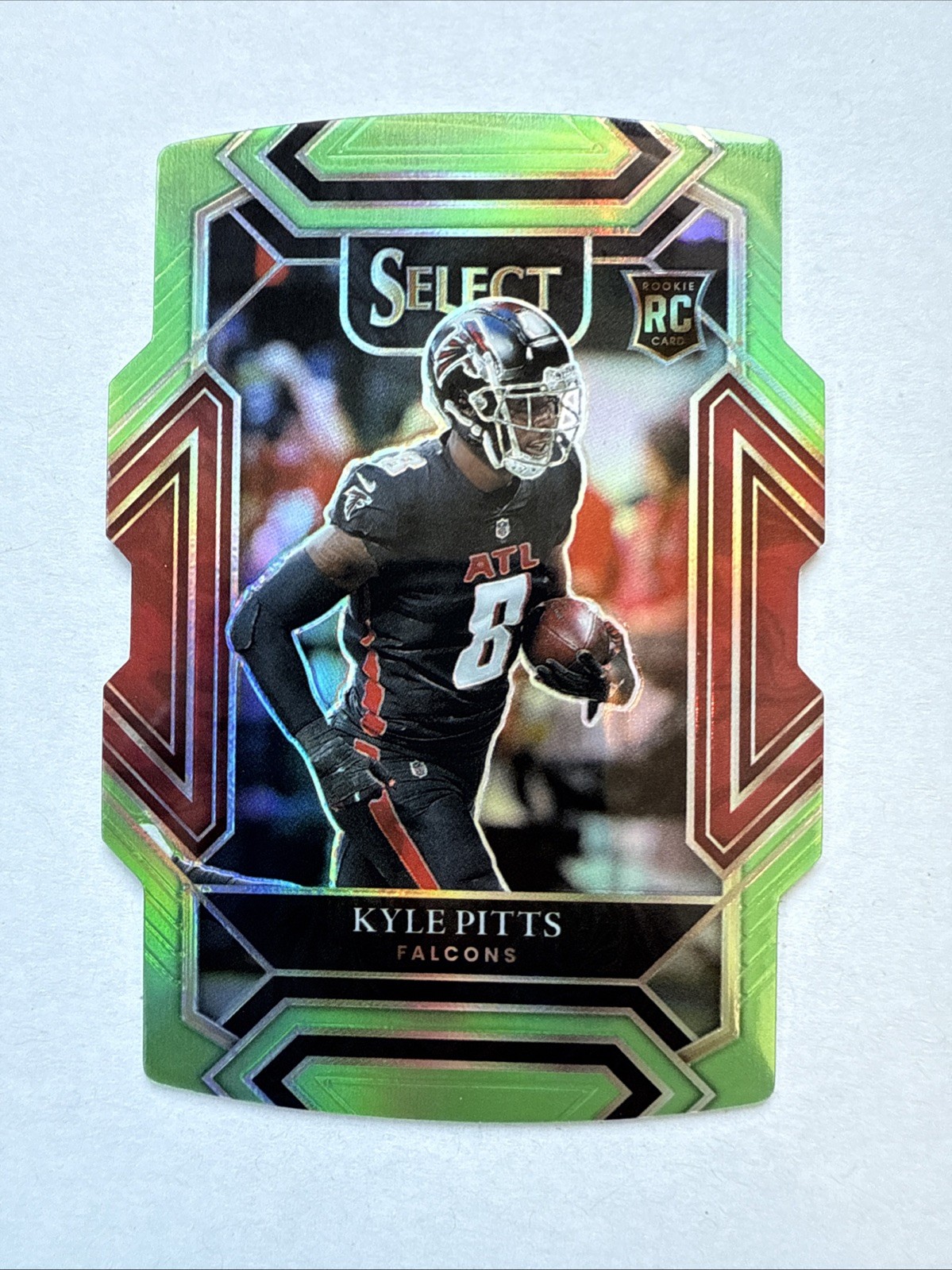 2021 Panini Select Club Level Kyle Pitts #246 Neon Green Prizm Die-Cut /349 (RC)