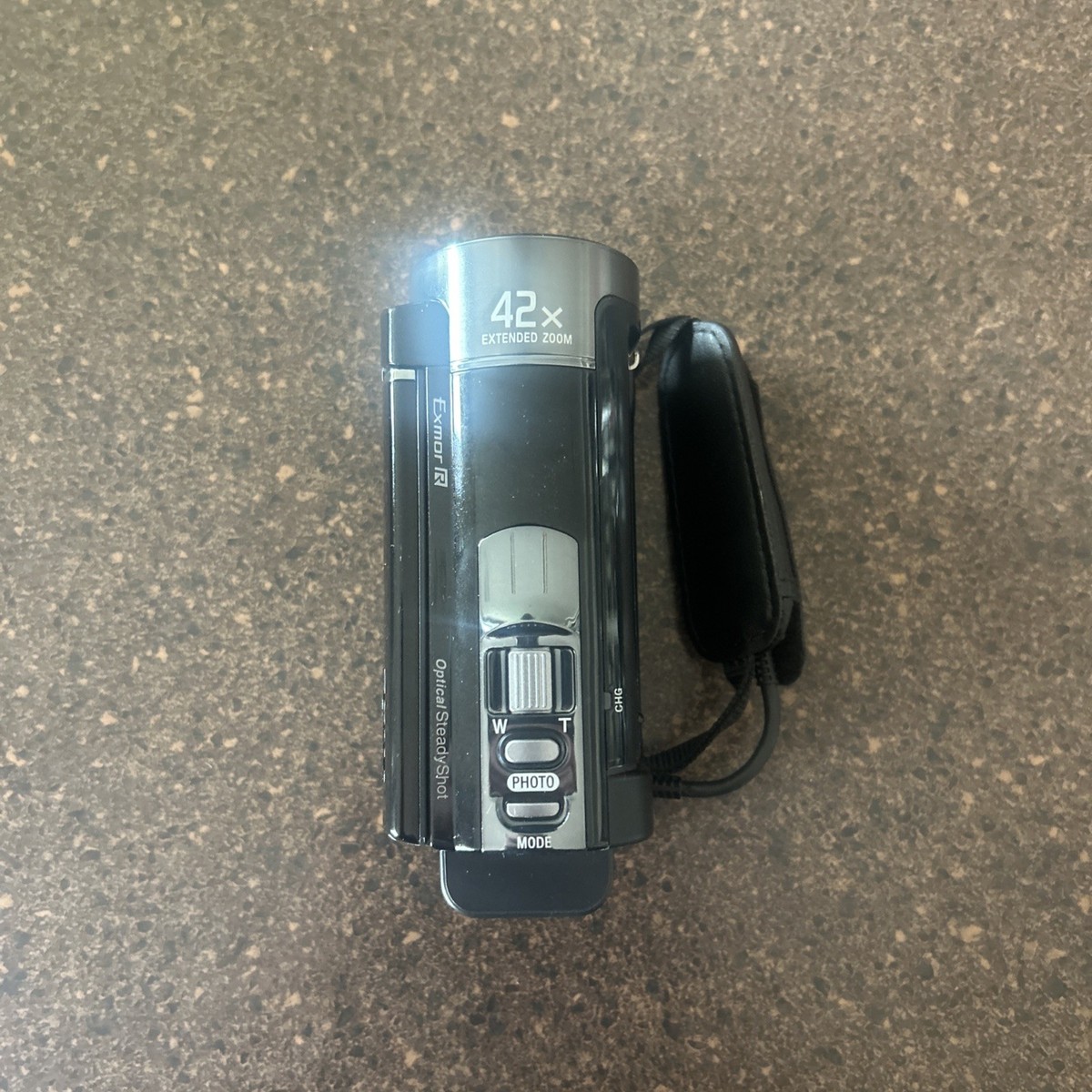 Sony HDR-CX130 Handycam HD Camcorder 42x Optical Zoom SD Built-in