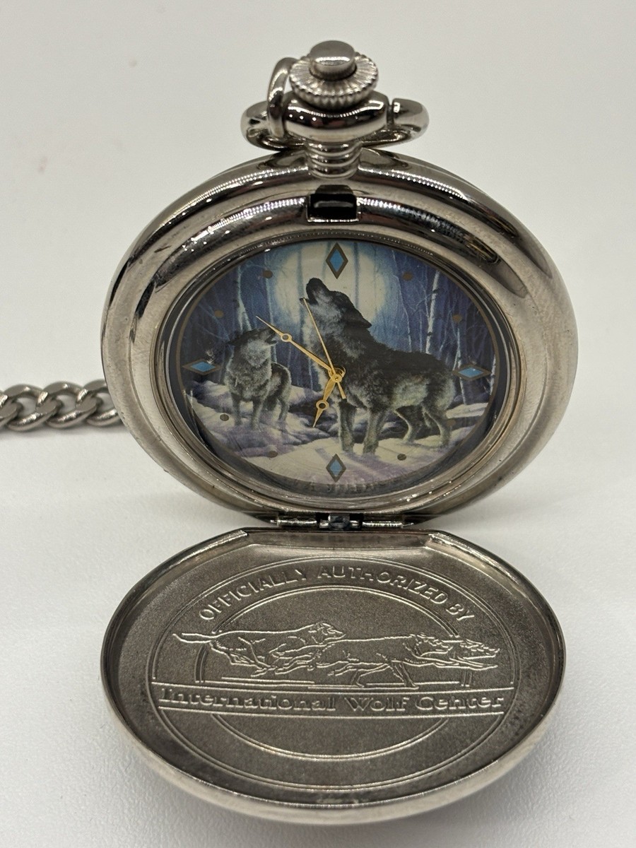 Franklin Mint Timber Wolf Pocket Watch International Wolf Center with Chain  Case