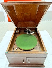 Victrola Victor Talking Machine Tabletop Phonograph Oak Cabinet 1910s Untested