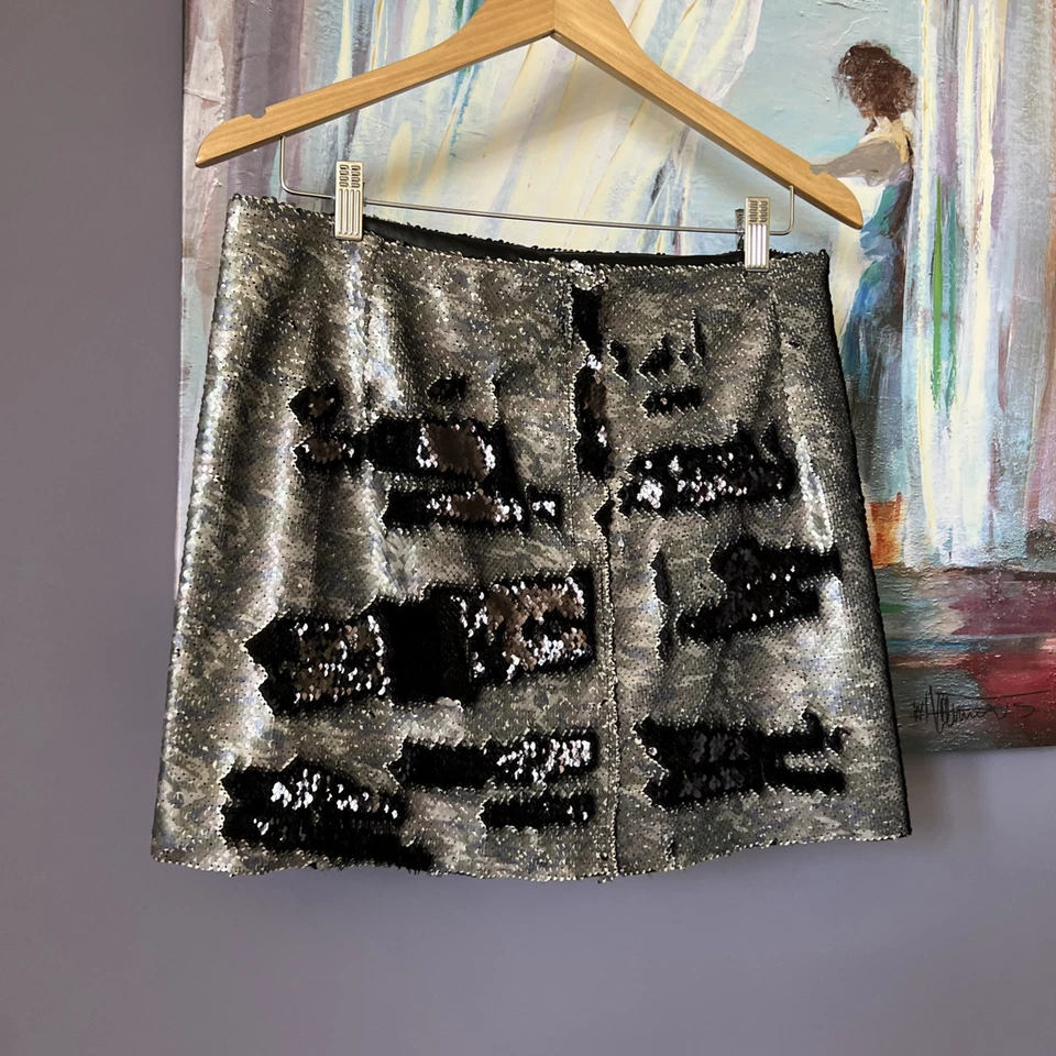 Mini-saia Free People FP One 10 lantejoulas flip verde exército preto festival EXCELENTE - Imagem 2 de 4