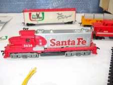 Chef Boyardee Train Set # 7656Q With Santa Fe Engine TYCO HO Scale w/ Box