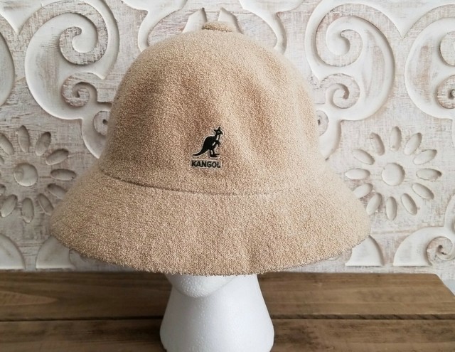 tan kangol hat
