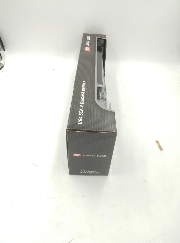 Peterbilt 359 w Mid-Roof Sleeper & Lode King Distinction Tri-Axle Hopper NIB - Image 4 of 4