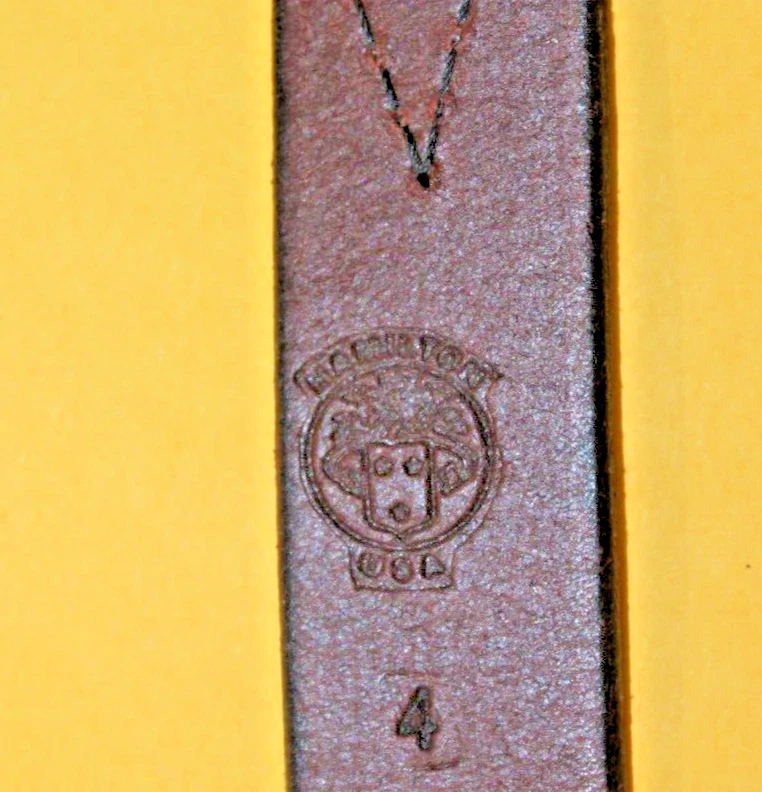 2 - Correas de cuero Hamilton para perro de 48" - 1 marrón y 1 negro - Nuevo de Lote Antiguo con broche de latón Foto 2 de 4