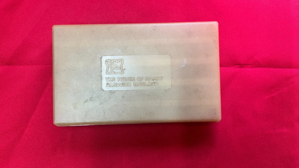 House Of Hardy Fly Fishing Box Alnwick England. Contents 34 Trout Salmon Flies - Image 2 of 4