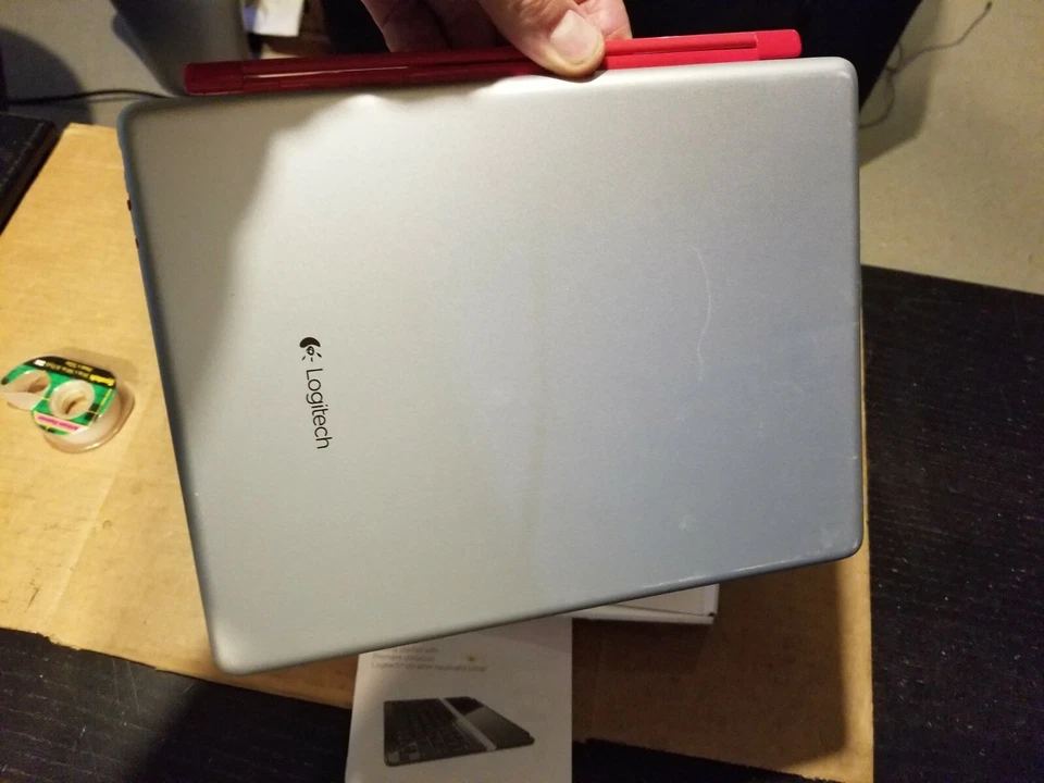 Logitech ultrathin iPad Keyboard Cover Red Model Number Y-R0032 - Image 3 of 3