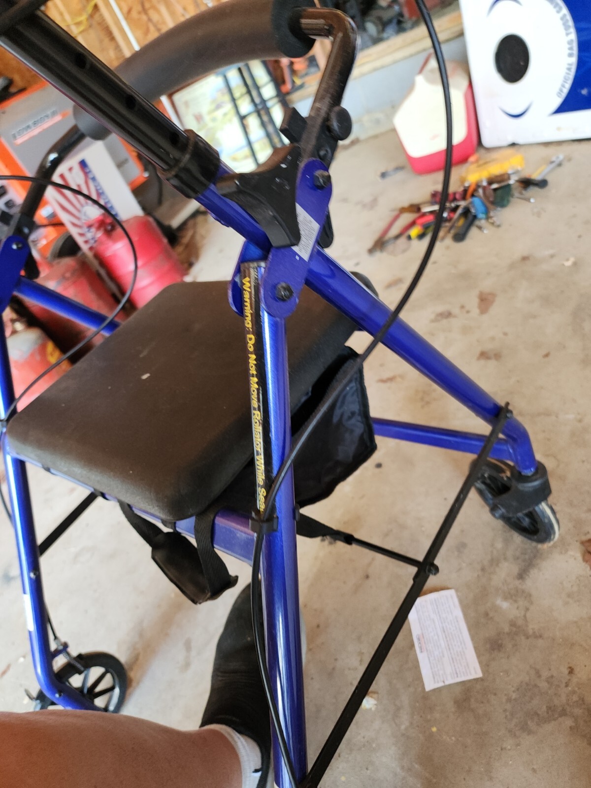 Drive Medical R726BL 4 Wheel Walker with Folding Back and Padded Seat Blue 822383233208 eBay