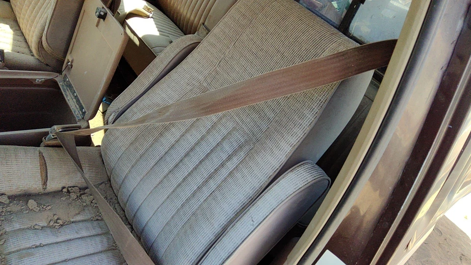 1988 Ford F150 Driver Left Front Seat Belt Retractor Oem Shoulder Tan - Изображение 3 из 4