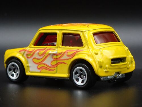 1969-1976 Mini Cooper Mark III 1:64 Escala Coleccionable Maqueta Modelo Fundido - Imagen 5 de 7