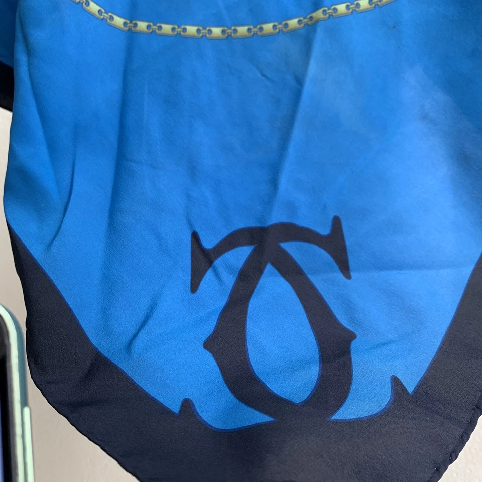 Bufanda de seda Must de Cartier 31” x 30” azul con borde de cadena - tiene manchas #A24 Foto 3 de 4