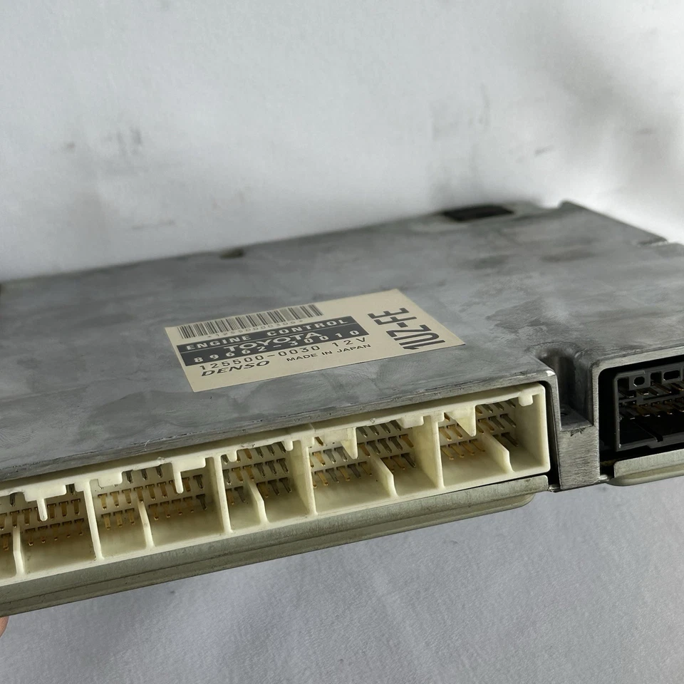 Lexus GS400 1998 1UZ ECU/ECM 89662-30010 Foto 4 de 4