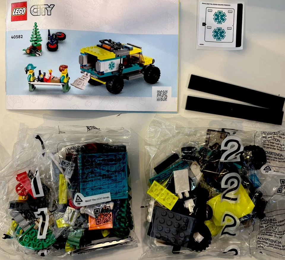 LEGO City: 4x4 Off-Road Ambulance Rescue (40582) RETIRADO COLECCIONABLE NUEVO SIN CAJA Foto 2 de 2