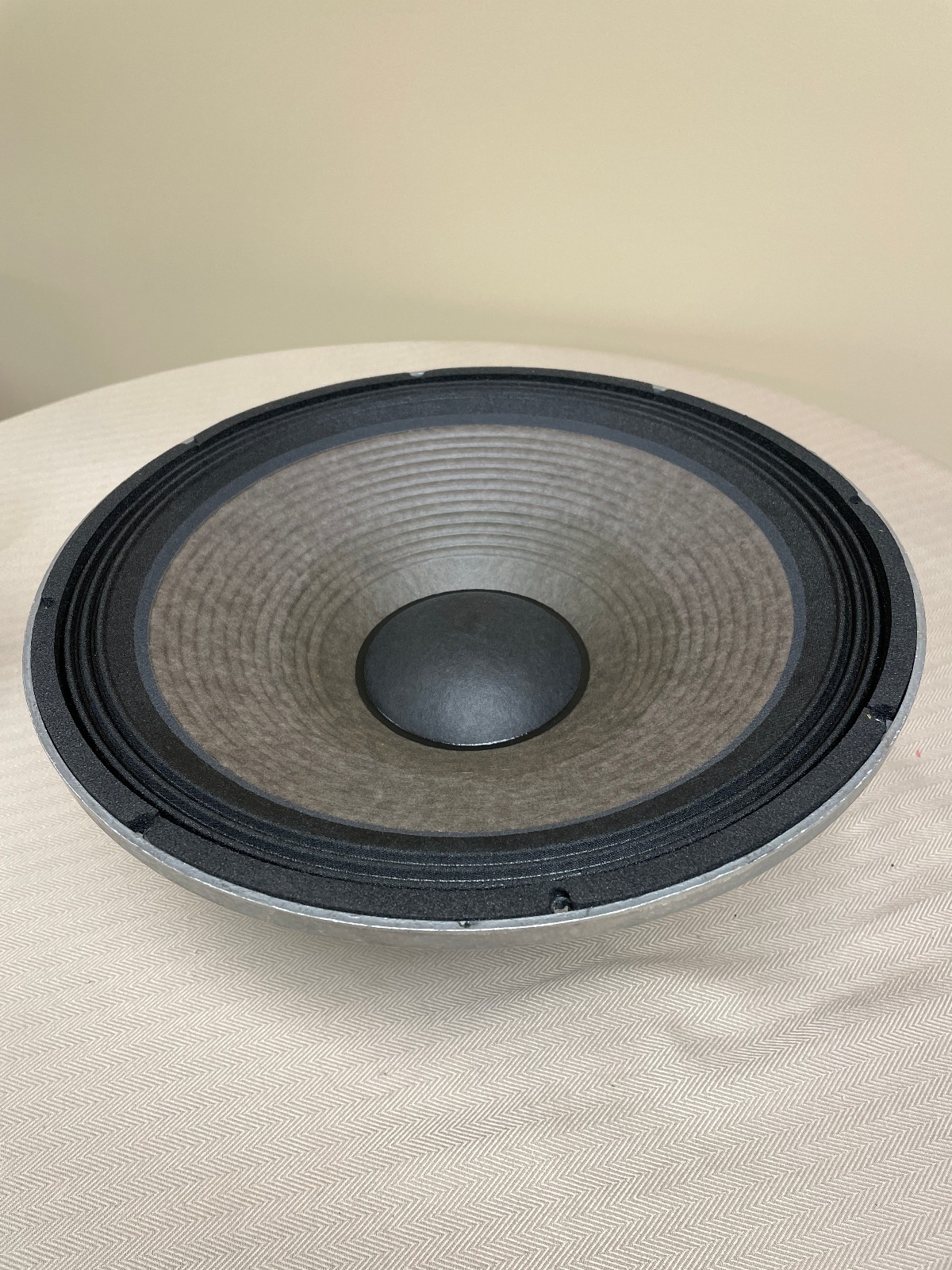 JBL2275F  WOOFER FOR SRX835 USED AND TESTED IN GREAT CONDITION!