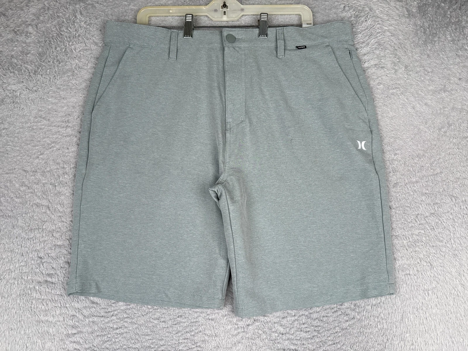 Hurley Shorts Mens 36 Gray Chino Flat Front 9 Inseam Quick Dry Casual Summer