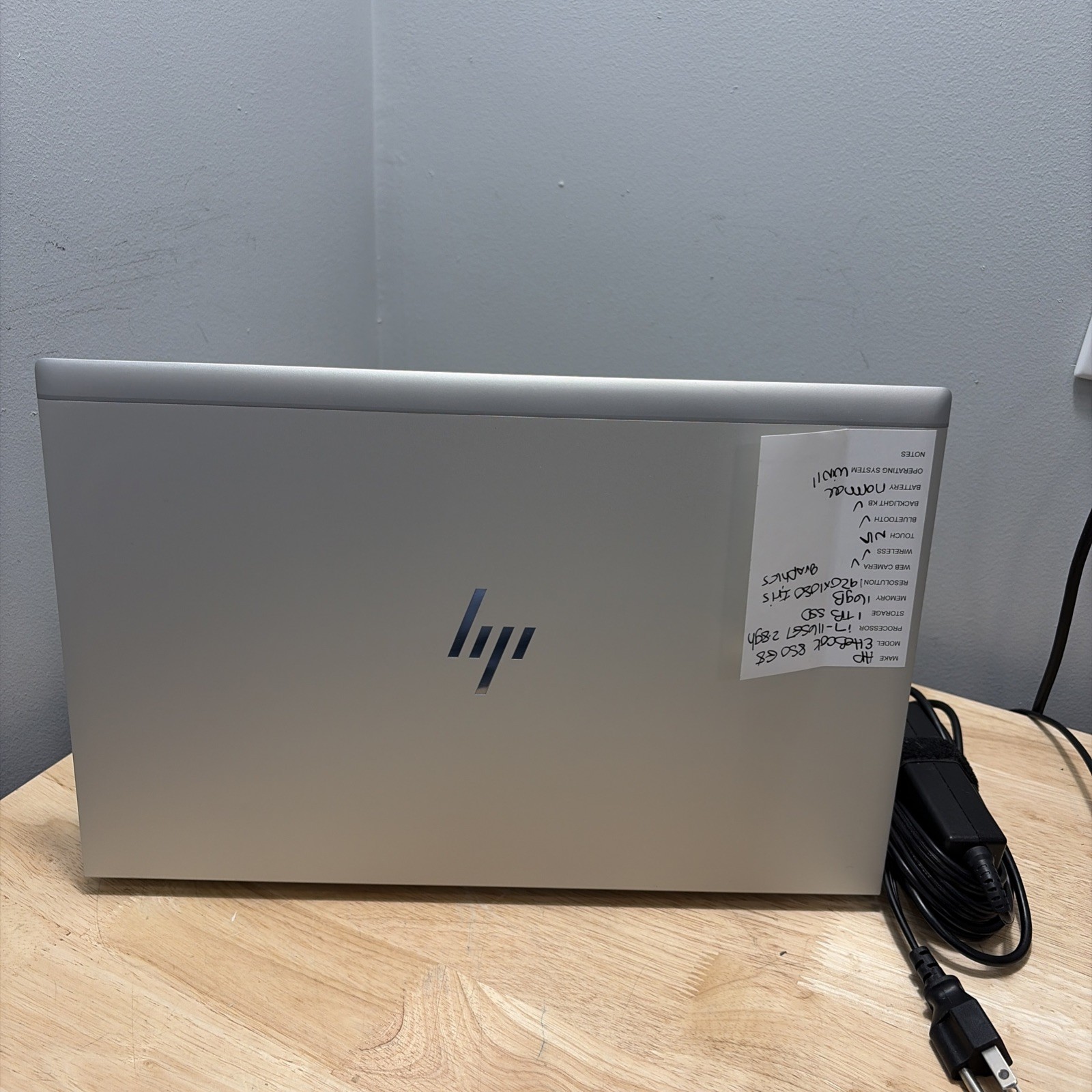 HP EliteBook 850 G8, 15.6-Inch Laptop, with i7-1165G7, 1 TB SSD (Solid State Drive), Windows 11 Pro