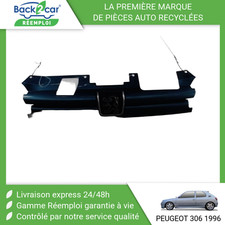 Calandre Peugeot 306