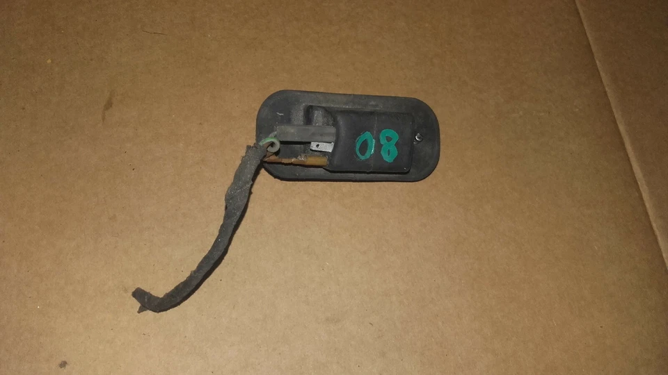 Audi 80 90 100 eclairage plaque HELLA 0022898  - Photo 2/3