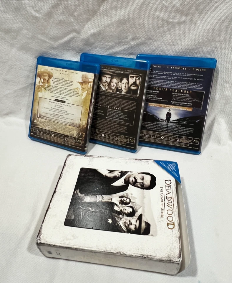 Deadwood The Complete Sesons 1-3  Series Blu-Ray  DVD Box Set - Image 3 of 4