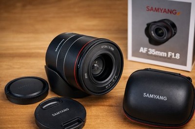 Top Zustand Samyang AF 35mm F1.8 FE Sony E Mount Objektiv