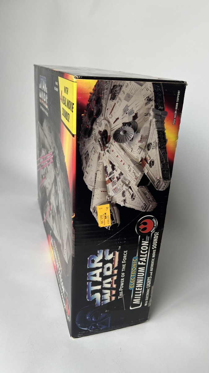 Star Wars Kenner 1995 Power of the Force Millennium Falcon Playset