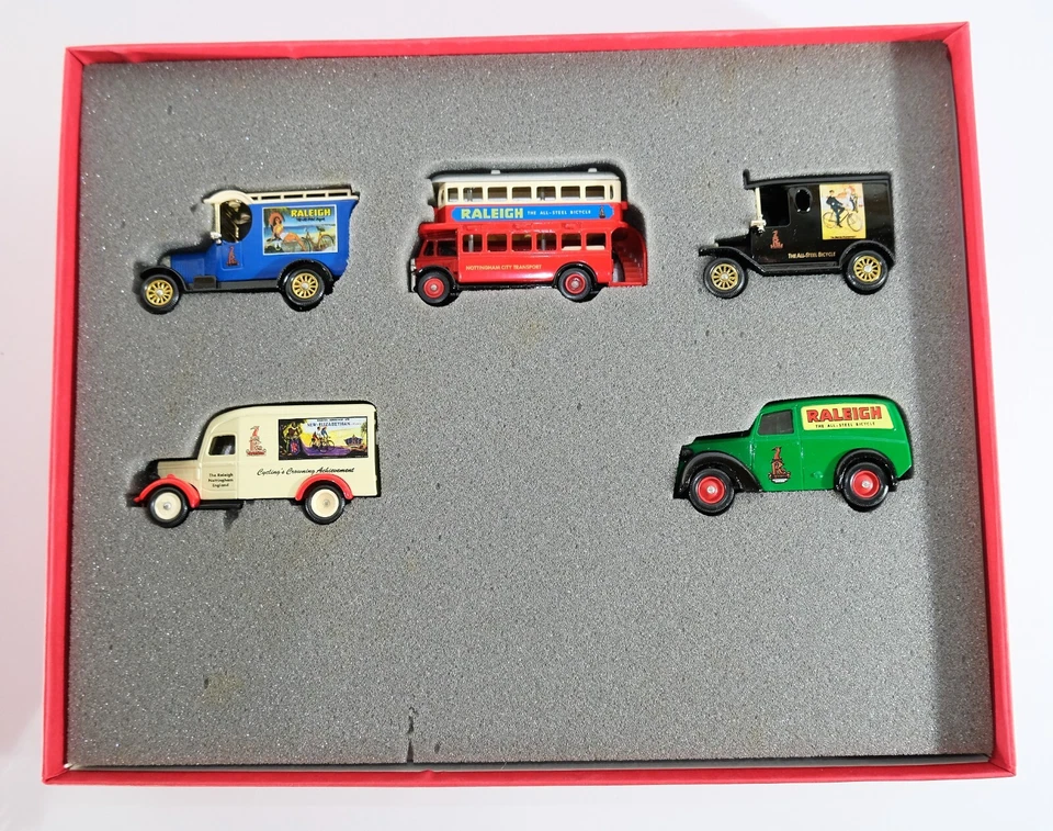 Lledo The Raleigh Set of 5 Limited Edition Vintage Diecast Model Cars Boxed K7. - Image 4 of 4