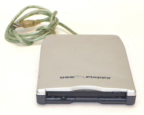Unidad de disquete USB Skymaster *usada* DEN-0311 - Imagen 2 de 5