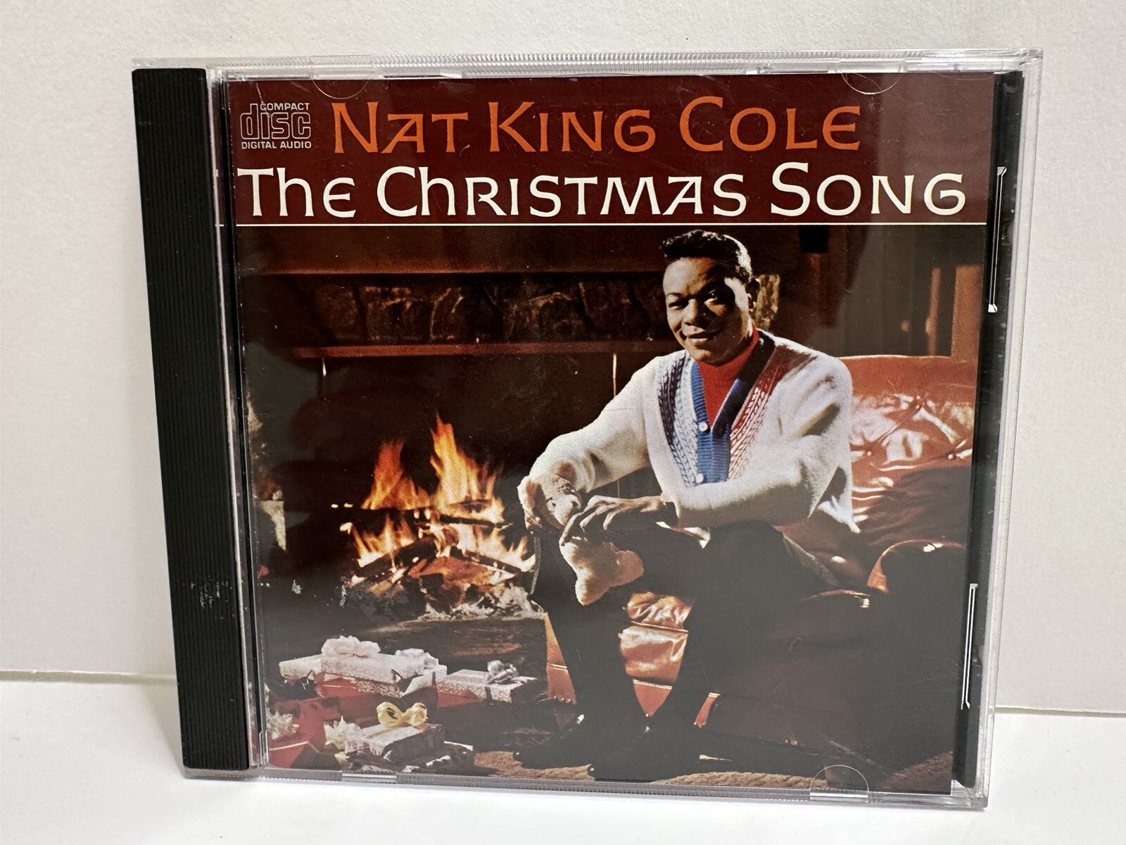Nat King Cole 1986 The Christmas Song CD Capitol Records Excellent Shape