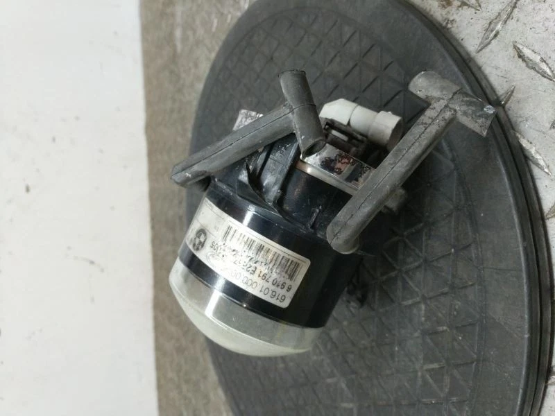 Luz antiniebla/estacionamiento esquina derecha pasajero para BMW M5 700231 06-10 Foto 4 de 4