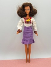 Alte Barbie Petra Puppenkleidung - Interessante Bluse mit klassisch lila Rock