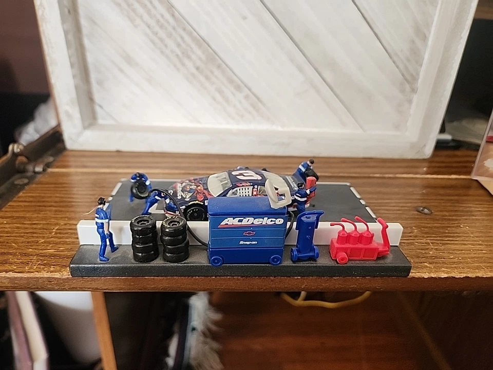 Winners Circle NASCAR 1998 Pit Row Serie 3 Dale Earnhardt Jr. AC Delco Racing Foto 4 de 4